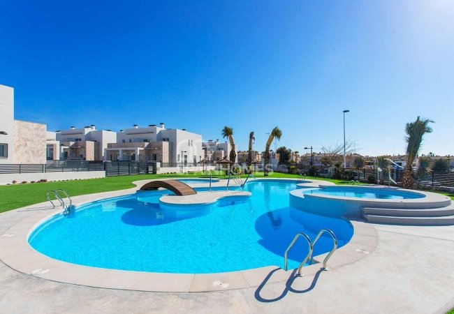 Torrevieja, Costa Blanca’da Anahtar Teslim Sıfır Daireler 2