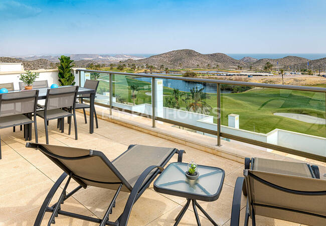 Almeria'da Seçkin Golf Tesisi İçerisinde Şık Daireler 4