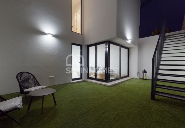 Luxury Villas with Private Pool, Basement and Solarium in Finestrat