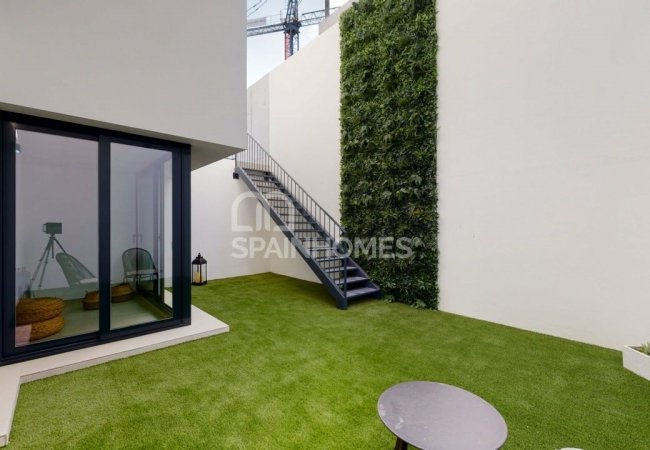 Luxury Villas with Private Pool, Basement and Solarium in Finestrat