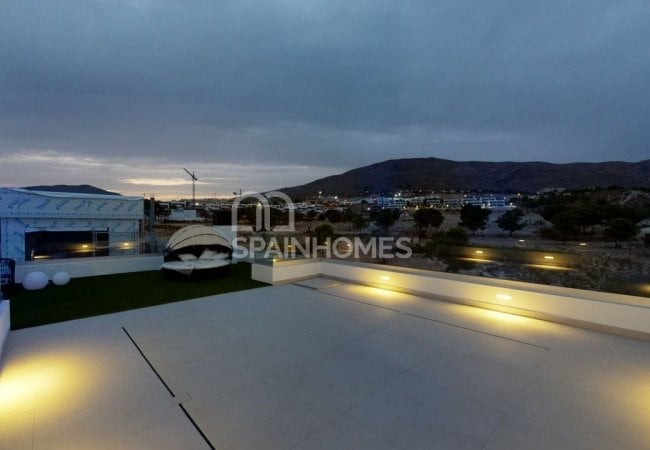 Luxury Villas with Private Pool, Basement and Solarium in Finestrat