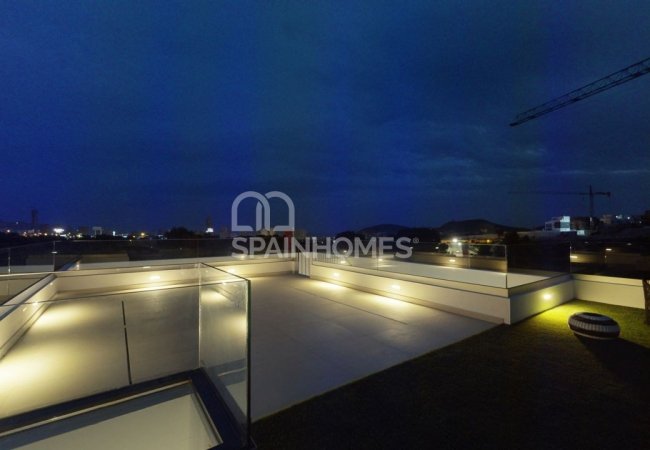 Luxury Villas with Private Pool, Basement and Solarium in Finestrat