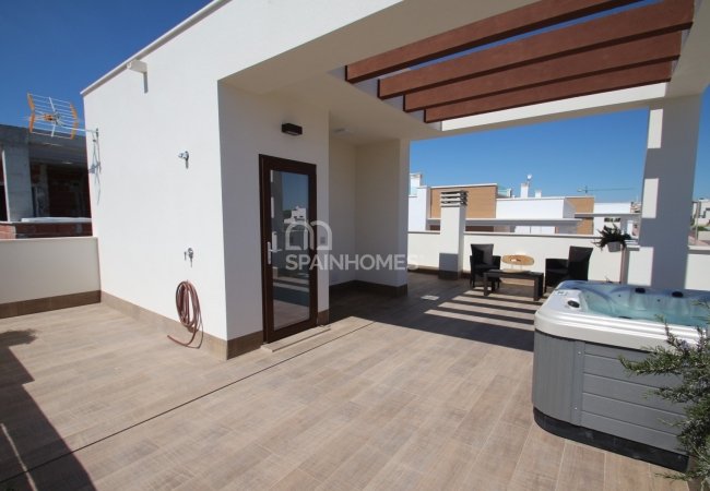 Modern İç Mekan Tasarımına Sahip Bahçeli Ferah Villalar 5