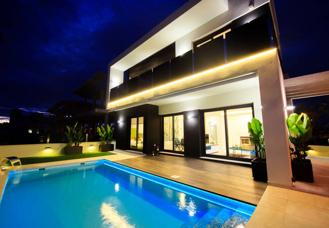 Elegantly-designed Villas with Pool in Orihuela Costa Blanca 1