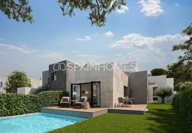 Flats in a Complex with Pool Near Amenities in Madrid 1