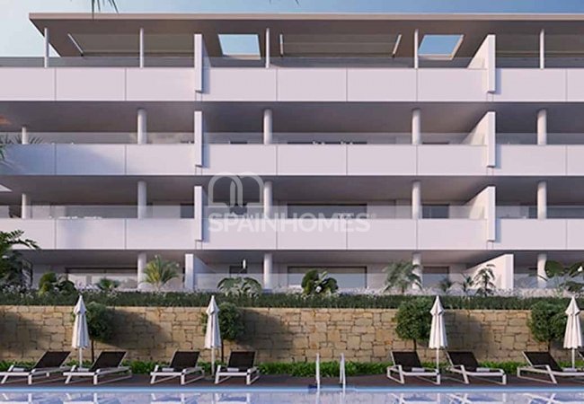 Benahavis'de Panoramik Deniz Manzaralı Teraslı Daireler 4