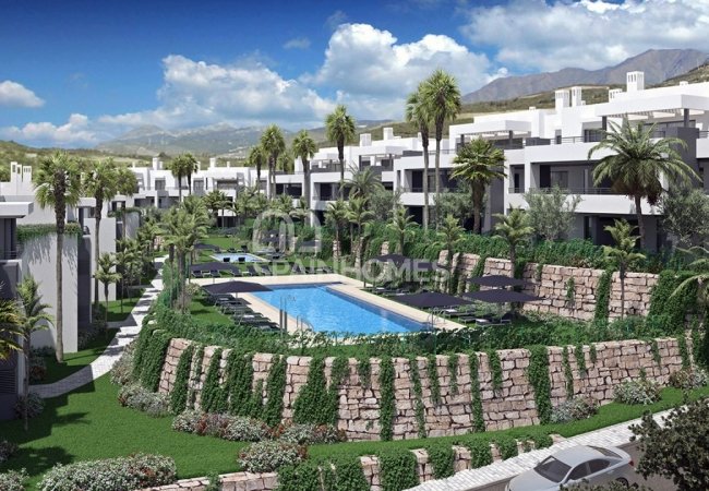 Casares Málaga'da Dağ Manzaralı Beyaz Eşyalı Daireler 2