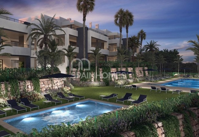 Casares Málaga'da Dağ Manzaralı Beyaz Eşyalı Daireler 3