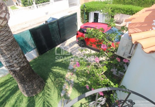 Välbelägen Fristående Villa Med Uthyrningspotential I Dénia 5