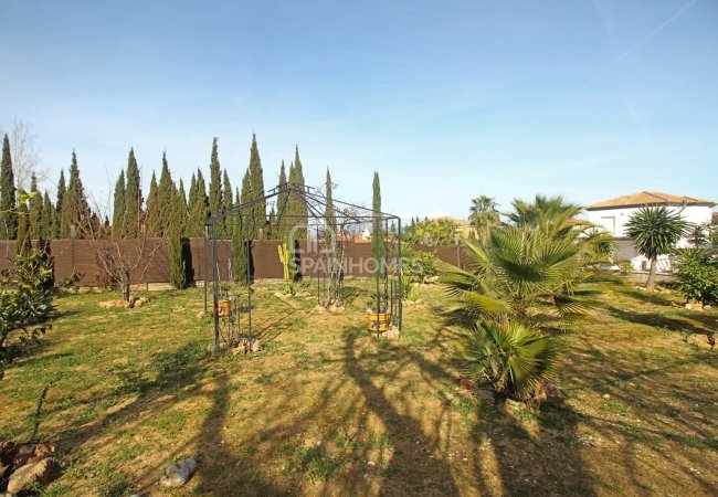 Alhaurin De La Torre’de Yerleşim Bölgesinde Müstakil Villa 14