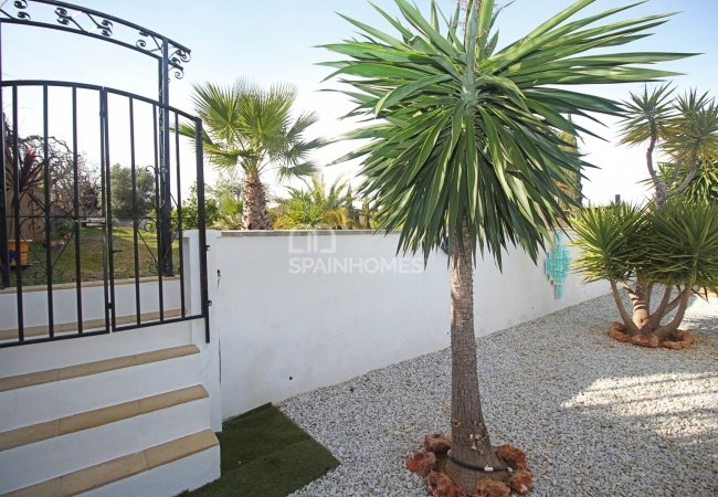 Alhaurin De La Torre’de Yerleşim Bölgesinde Müstakil Villa 15