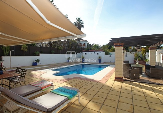 Alhaurin De La Torre’de Yerleşim Bölgesinde Müstakil Villa 9