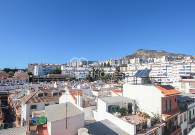 Benalmádena'da Merkezi Konumda Yer Alan Komple Bina