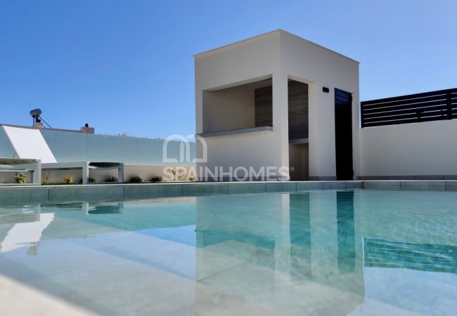 Brand-new Villas 10 Minutes to the Beach in Polop