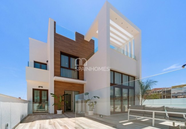 Chalets De Nueva Construcción Con Piscina En Torrevieja 10