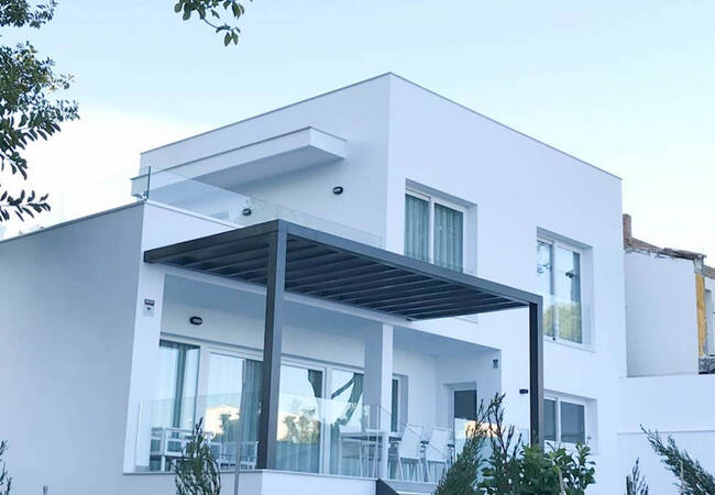 Modernt Designad Villa Med Privat Trädgård I Fuengirola 1