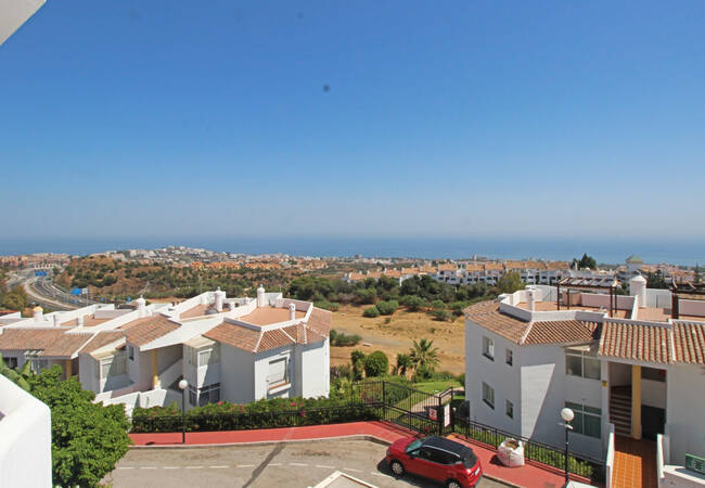 Calahonda Mijas'ta Panoramik Deniz Manzaralı Ferah Daire 1