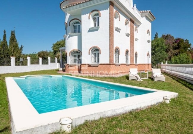 Ayrıcalıklı Konumda Golf Sahasına Sıfır Deniz Manzaralı Villa 4