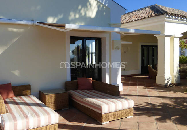 Estupenda Mansión Con Hermosa Piscina En Benahavis 18