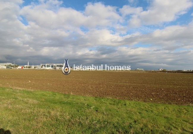 Terrain Silivri À Vendre Adapté À La Construction À Istanbul 3