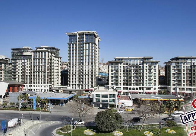 İstanbul, Beyoğlu'nda Merkezi Konumda Ödüllü Sitede Lüks Daireler