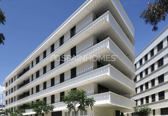Flats in a Beachfront Complex with Swimming Pool in Tarragona 4