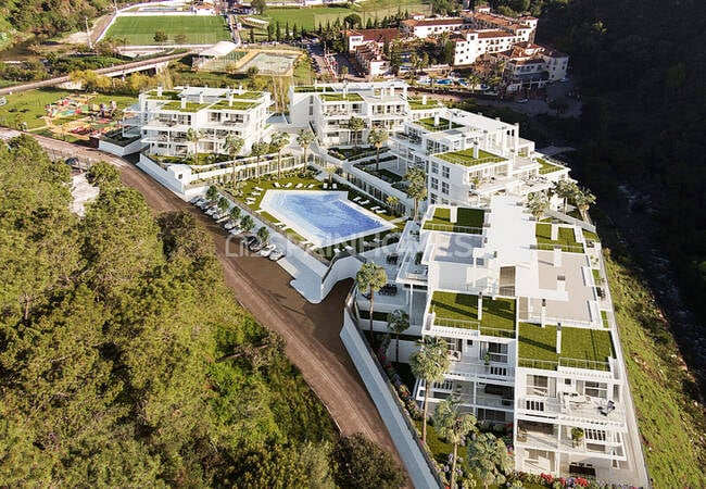 Benahavis'te Guadalmina Nehri Yanında Sıfır Daireler 4