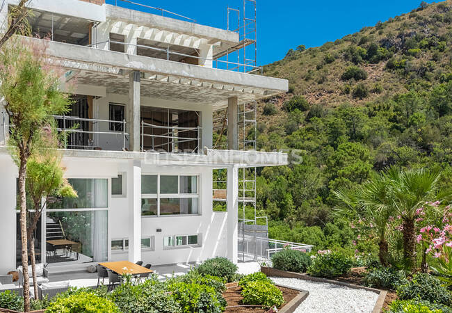 Benahavis'te Guadalmina Nehri Yanında Sıfır Daireler 5