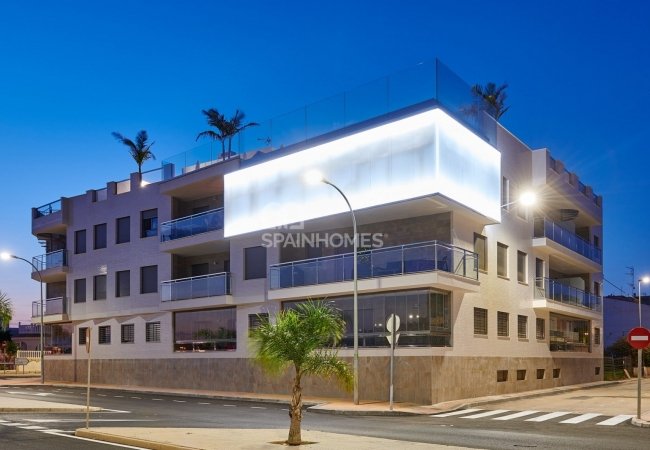 Brand-new Apartments 300 Mt to the Beach in Los Alcázares 2