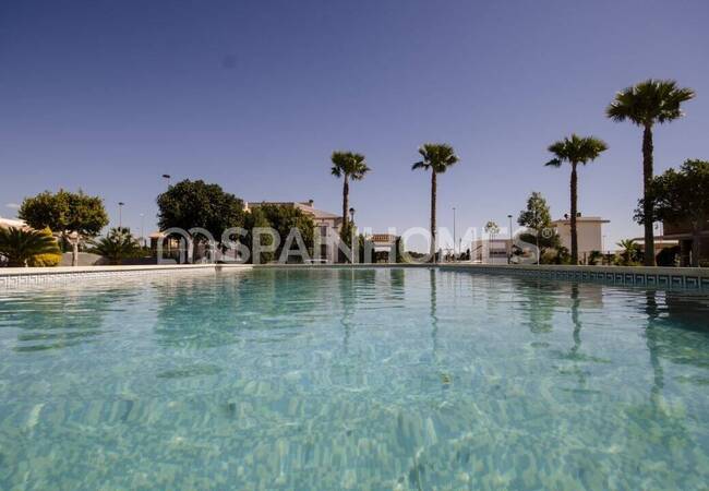 Современные Сдвоенные Виллы с Большим Участком в Мурсии 16