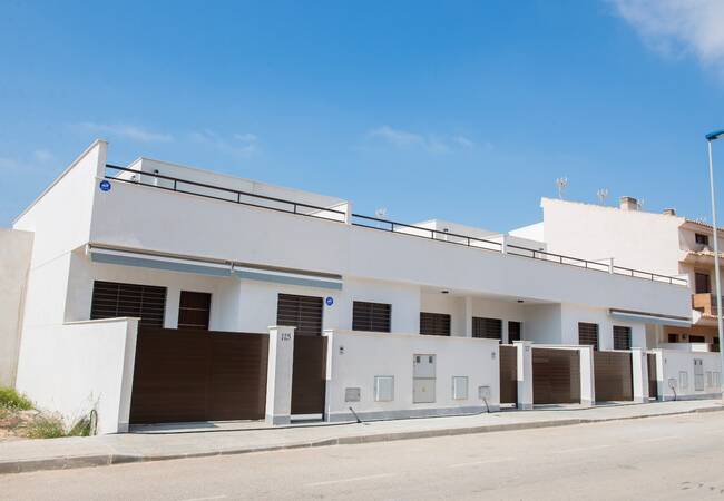 Comfortable Three Bedroomed Houses in San Pedro Del Pinatar, Murcia 1