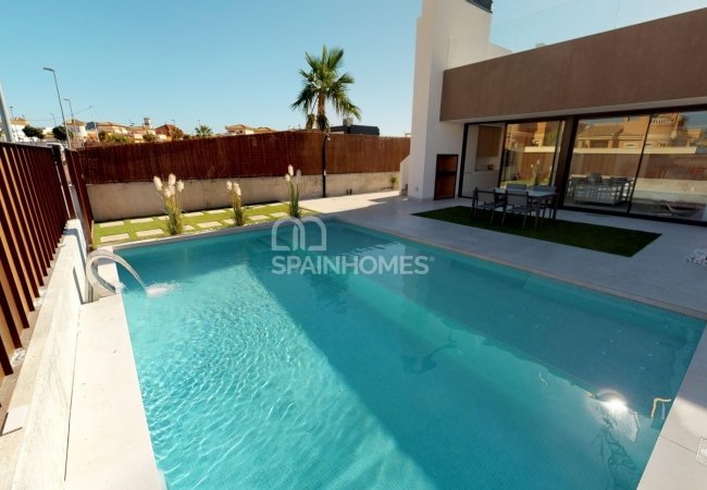 Costa Calida’da Plajlara Yakın Şık Müstakil Villalar 5