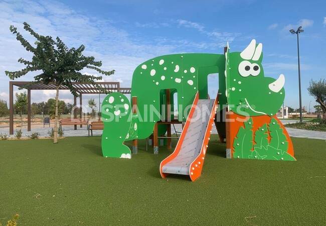 Roldan'da Modern Tasarımlı Ferah ve Şık Müstakil Villalar 5