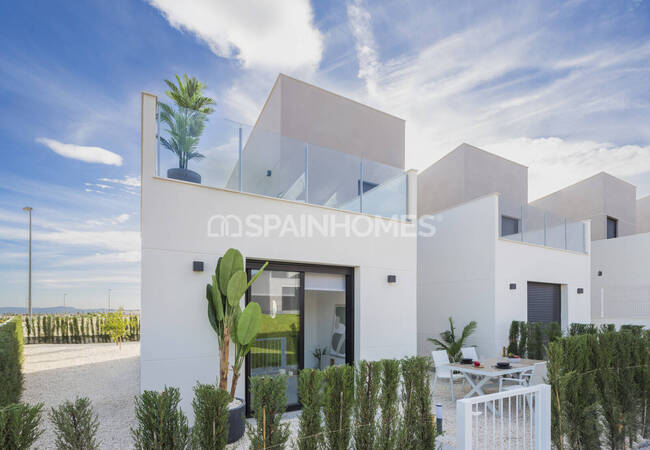 Maisons De Ville Modernes Dans Un Vaste Espace Commun À Murcia