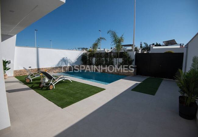 Villas Independientes Con Piscinas Privadas Y Solariums En San Javier 19
