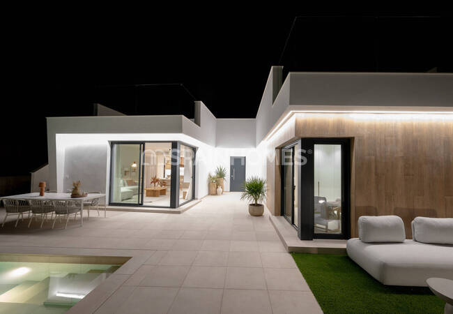 Stylish Detached Villas with High Quality Finishes in Murcia 13