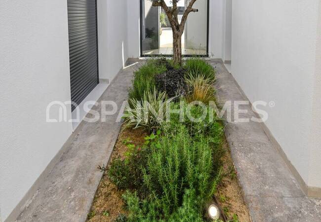 Stylish Detached Villas with High Quality Finishes in Murcia 11
