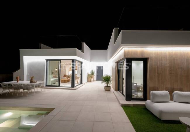 Stylish Detached Villas with High Quality Finishes in Murcia 13