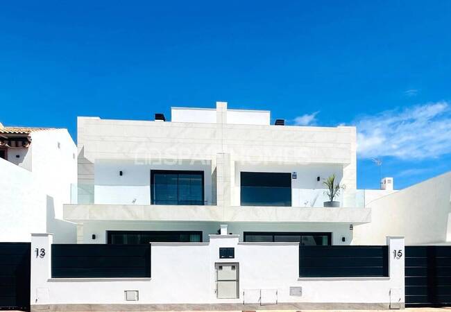 Ruime Half Vrijstaande Woningen Met Dakterras In San Pedro