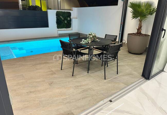 Amplios Adosados Con Solarium En San Pedro 19