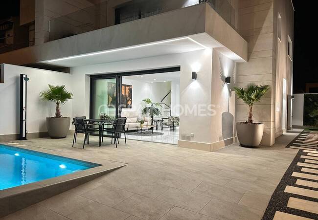 Amplios Adosados Con Solarium En San Pedro 17