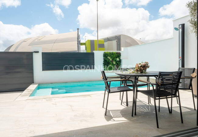 Amplios Adosados Con Solarium En San Pedro 3