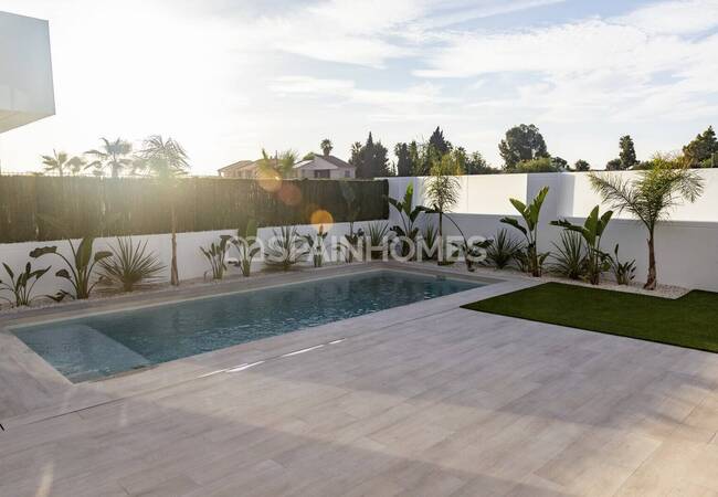 Chic Villas Near the Beach in San Pedro Del Pinatar 10