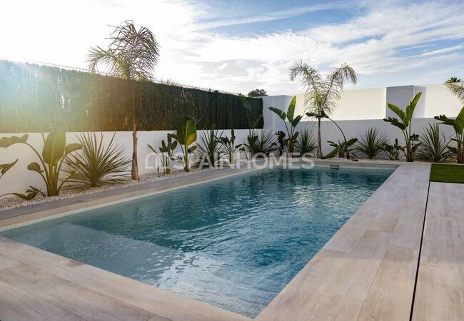 Chic Villas Near the Beach in San Pedro Del Pinatar 11
