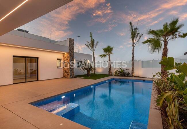 Chic Villas Near the Beach in San Pedro Del Pinatar 4