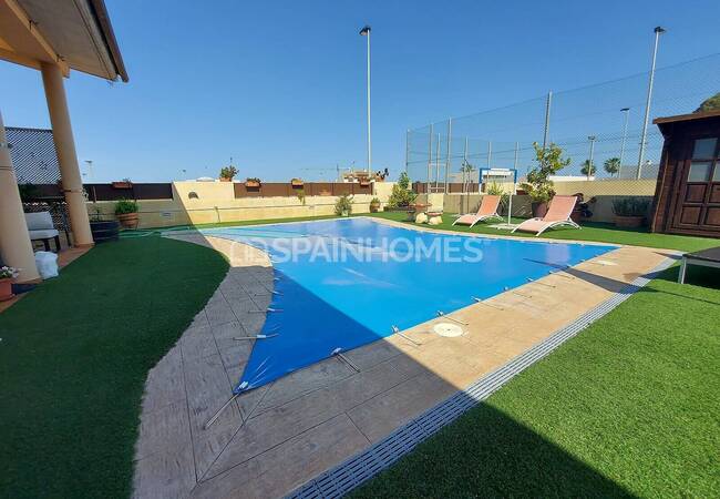 Detached Villa with Extensive Exterior Space in San Javier 12