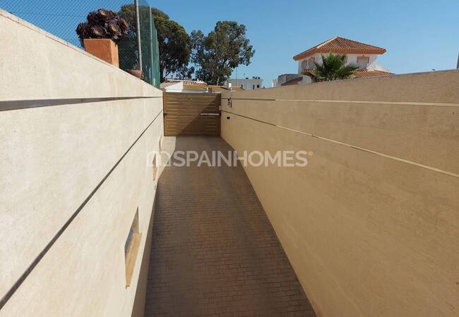 Detached Villa with Extensive Exterior Space in San Javier 16