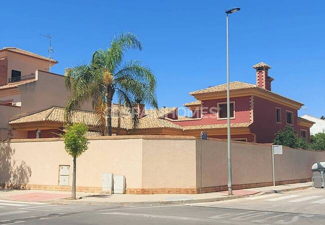 San Pedro Del Pinatar'da Özel Havuzlu ve Geniş Odalı Villa 3