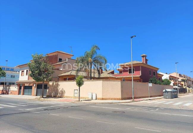 San Pedro Del Pinatar'da Özel Havuzlu ve Geniş Odalı Villa 1