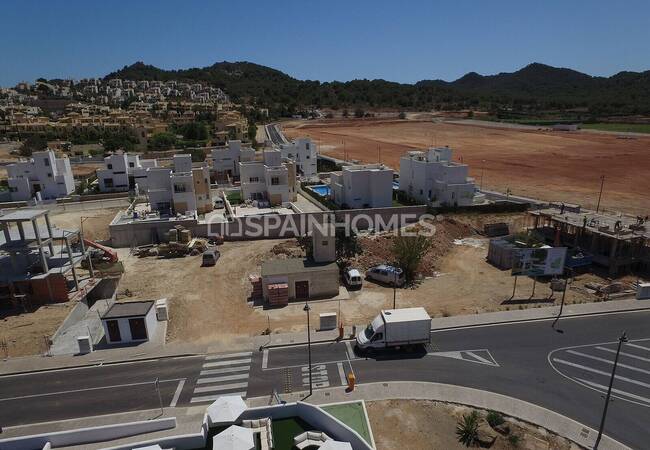 Generous 524m2 of Land Surrounded by Nature in La Manga Club 1